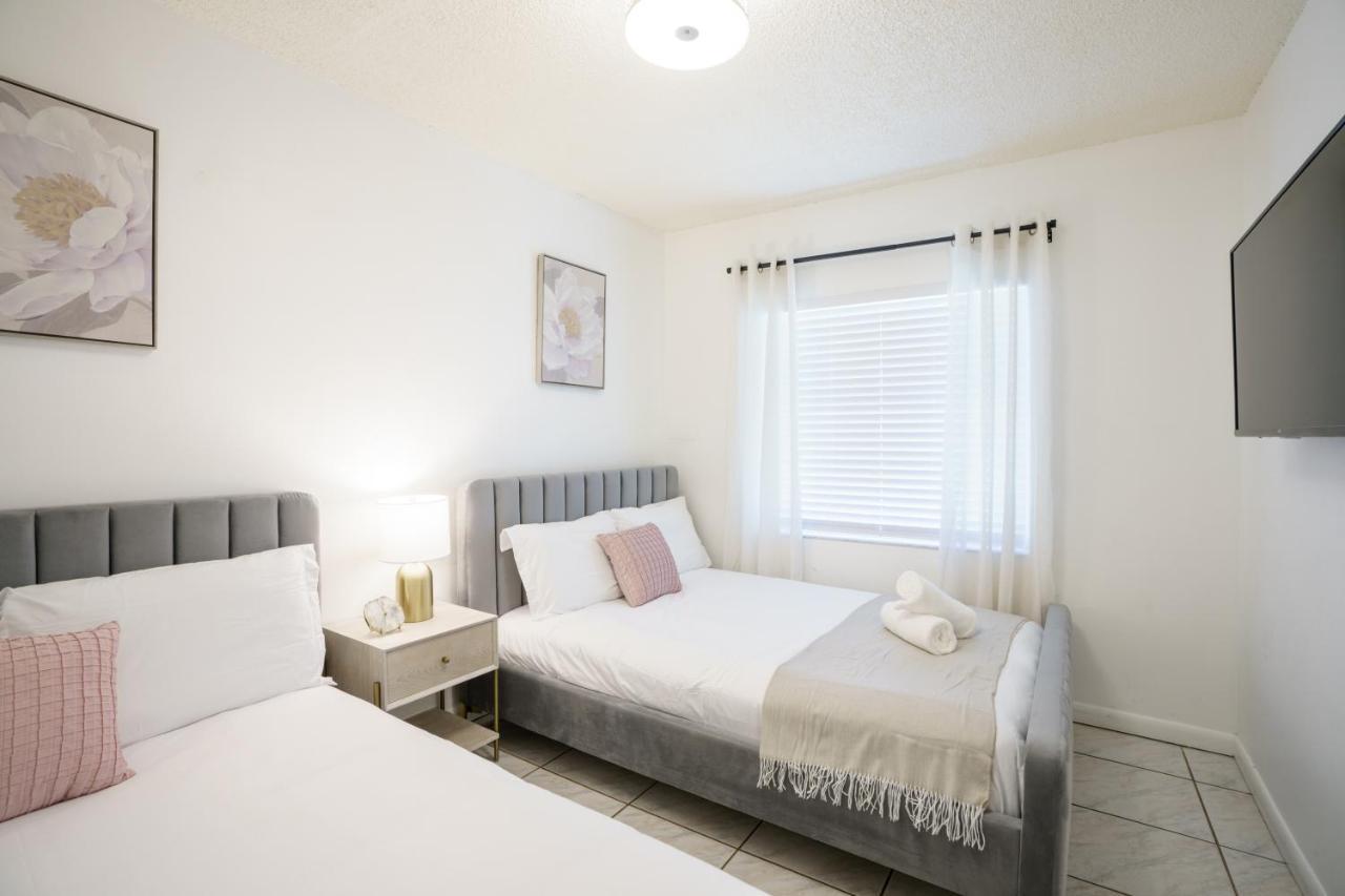 Modern 2 Bedroom In The Heart Of Wynwood Art District Маямі Екстер'єр фото