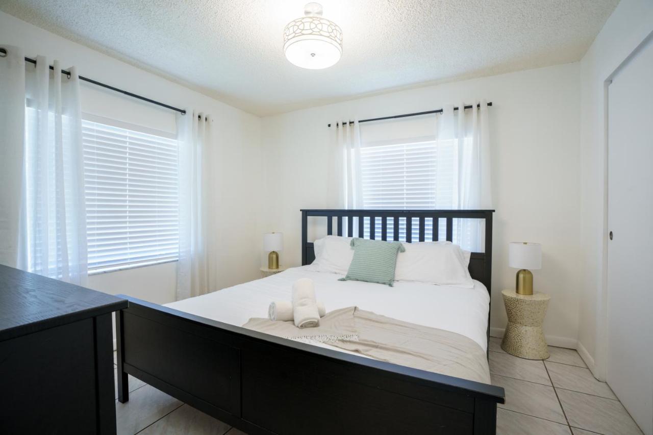 Modern 2 Bedroom In The Heart Of Wynwood Art District Маямі Екстер'єр фото