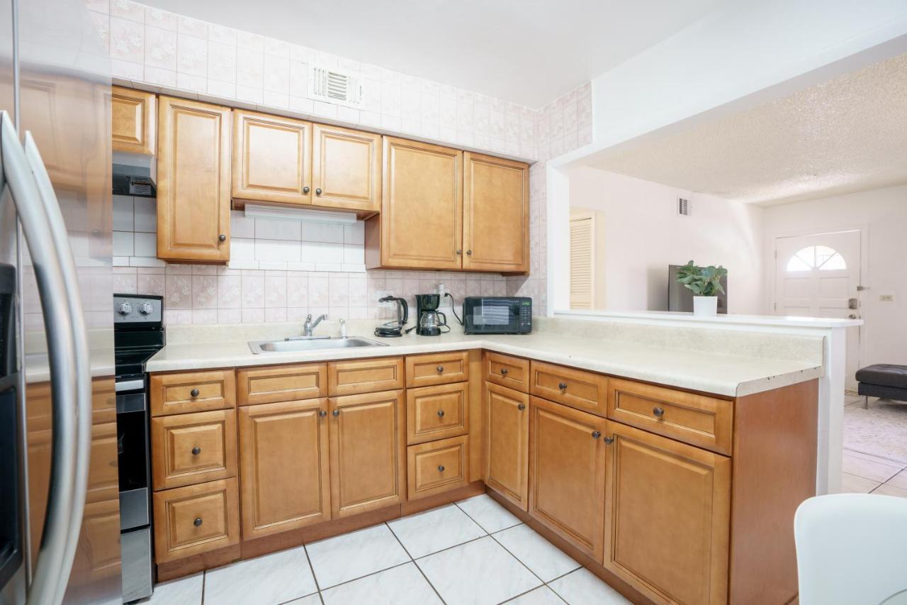 Modern 2 Bedroom In The Heart Of Wynwood Art District Маямі Екстер'єр фото