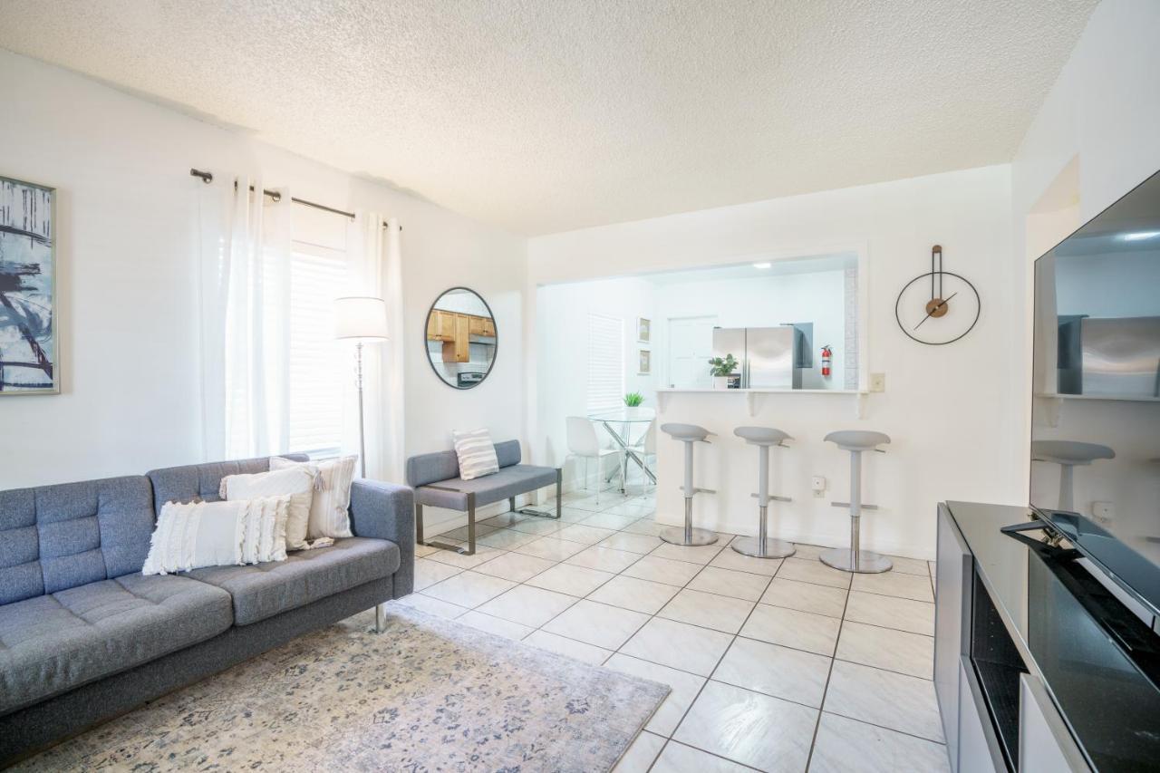Modern 2 Bedroom In The Heart Of Wynwood Art District Маямі Екстер'єр фото