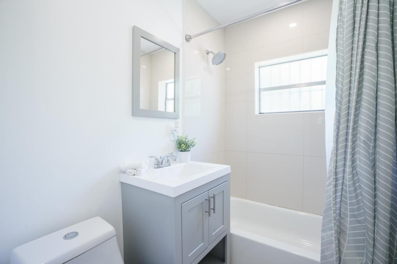 Modern 2 Bedroom In The Heart Of Wynwood Art District Маямі Екстер'єр фото