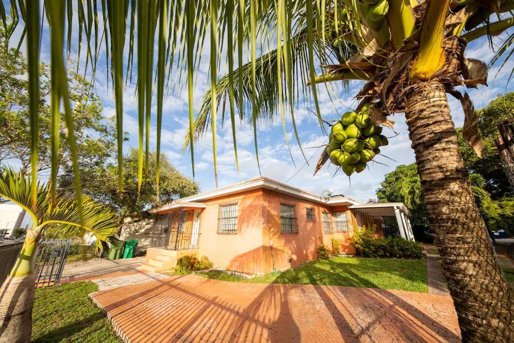 Modern 2 Bedroom In The Heart Of Wynwood Art District Маямі Екстер'єр фото